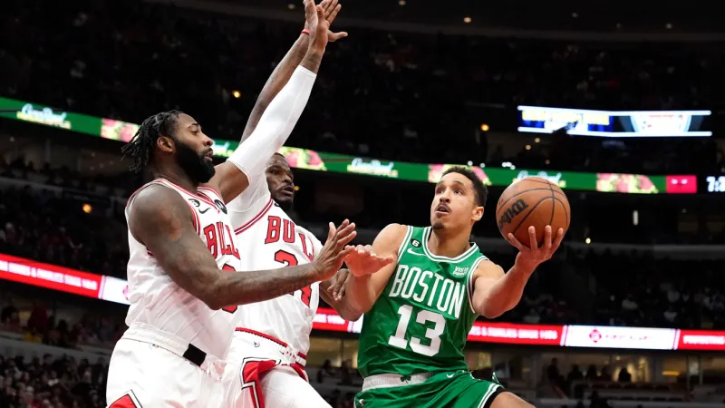 DeRozan scores 28 as Bulls stop Celtics' 9-game win streak