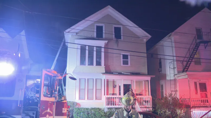 Man injured in Providence fire dies