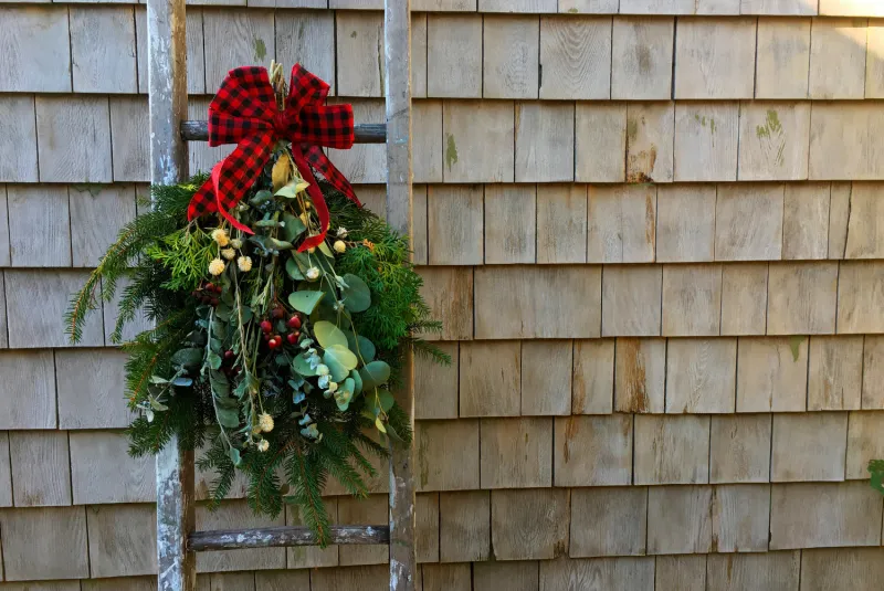 DIY Holiday Door Swag From a Providence Florist