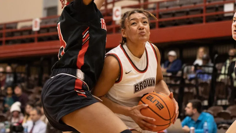 Women's basketball takes down Hartford, 68-52