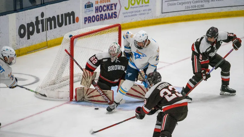 Men's Hockey Opens Weekend Series with 5-1 Win at LIU