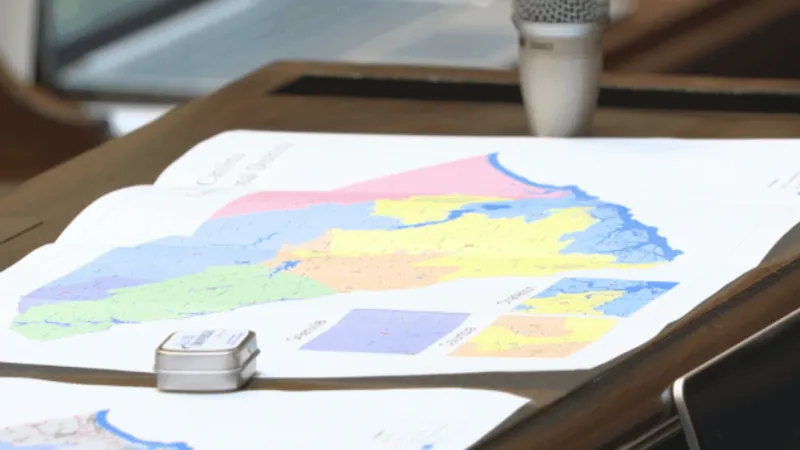 Vote sends redistricting debate to Senate floor