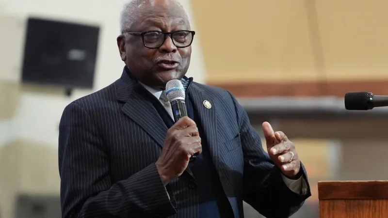 Congressman Clyburn to hold press conference as early primary voting begins