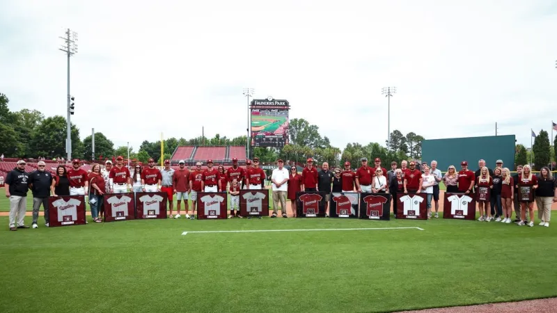 Gamecocks Fall to Alabama on Senior Day at Founders Park