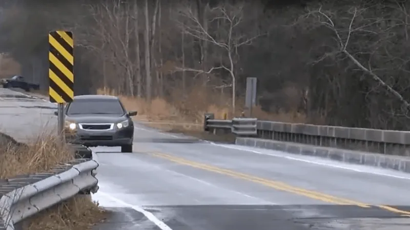 Darlington Co. bridge closes due to 'poor condition'