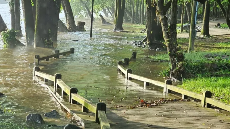 Portion of West Columbia Riverwalk back open after flooding
