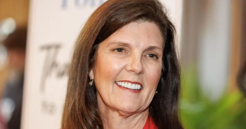 Friday night bombshell: Donald Trump endorses Pamela Evette for governor of South Carolina