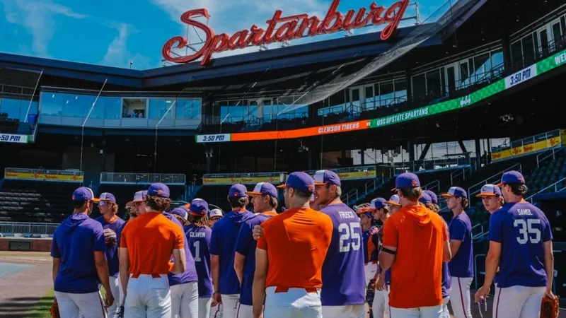 Spartans Top Clemson 6-3