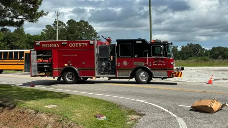 2 injured in 2-vehicle crash in Nichols