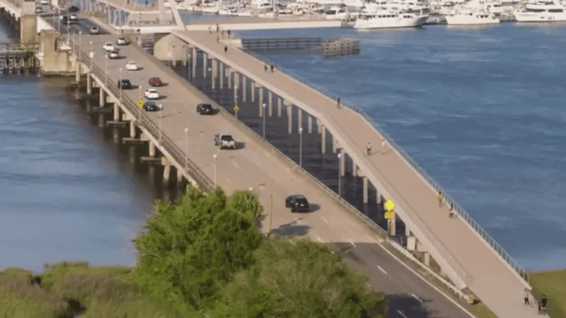 US 17 northbound on Ashley River Crossing to close overnight for construction