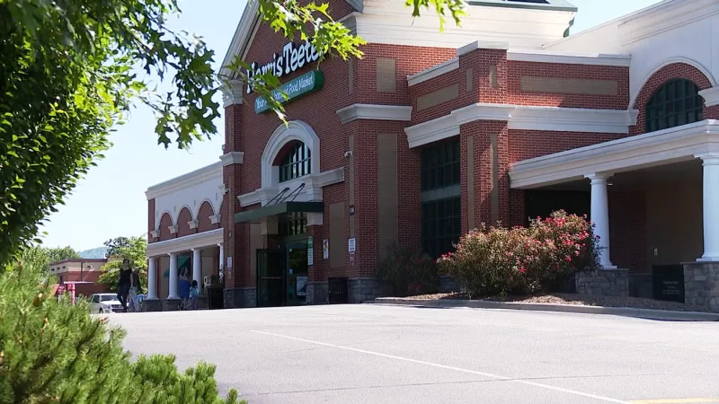 Customer charged after throwing groceries at victim during Harris Teeter altercation