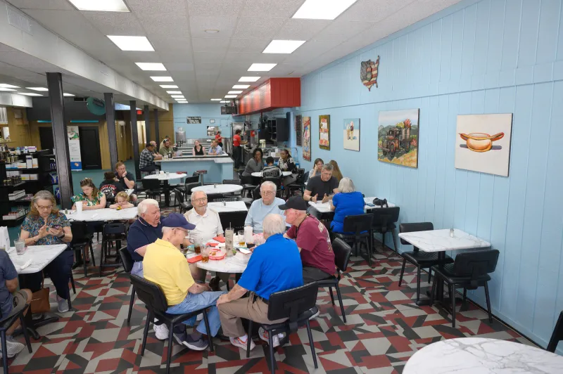 Sumter Cut Rate diner bids farewell; newer restaurant moving in next month