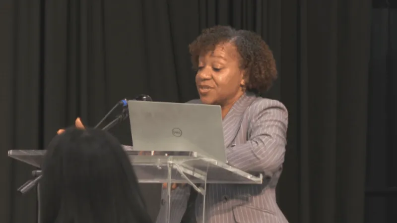 Sen. Tameika Isaac-Devine hosts town hall on how district lines shape voting rights
