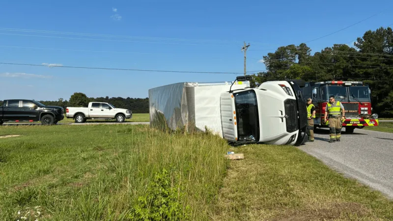 Overturned box truck closes lanes at Jordanville and Jeno roads; no injuries reported