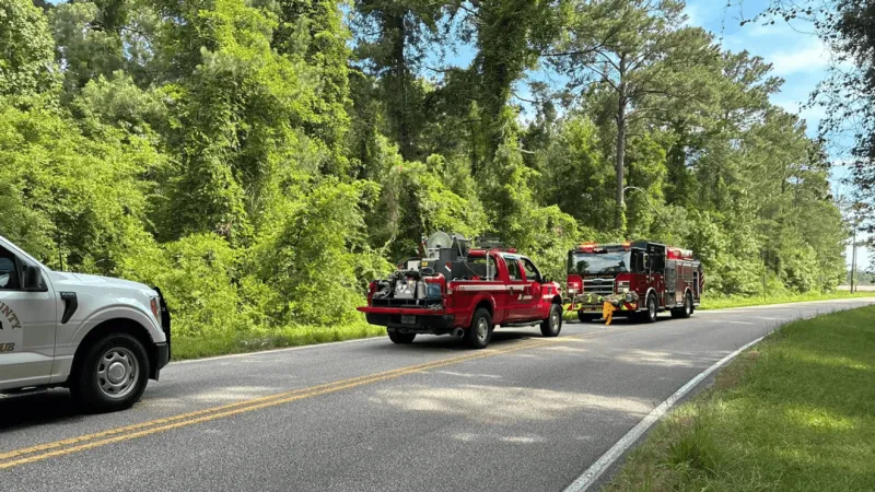 Woods fire blocks lanes on Ronald McNair Boulevard in Horry Co.