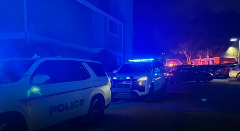 Man in critical condition following apartment shooting on Stoneridge Drive
