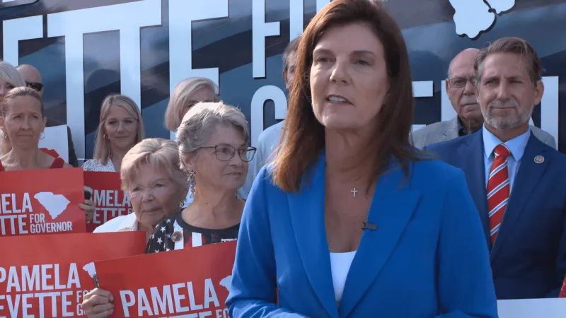 Lt. Gov. Pamela Evette campaigns in Myrtle Beach ahead of state primary