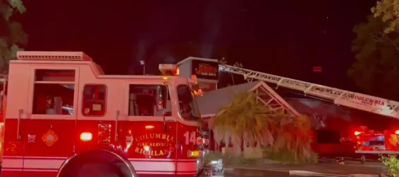 CRFD contain fire at vacant Decker Boulevard business