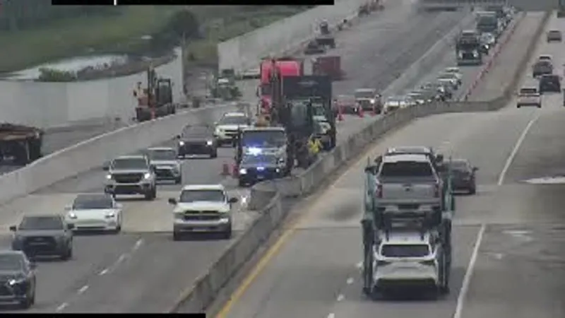 Police activity narrows Turnpike to one lane for two-mile stretch in Greenacres