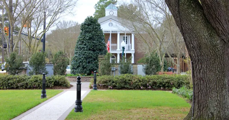 Summerville Town Council approves Historic District rezoning amid fears about 'commercialization'