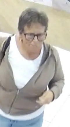 Lexington Police officers looking for woman accused of shoplifting at beauty store