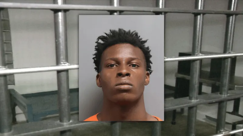 Man faces multiple charges after Summerville Publix armed robbery and chase
