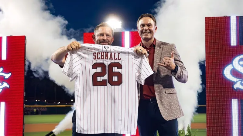 Gamecock baseball introduces Kevin Schnall with epic helicopter entrance