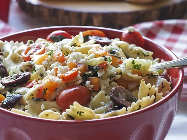Easy, refreshing pasta salad