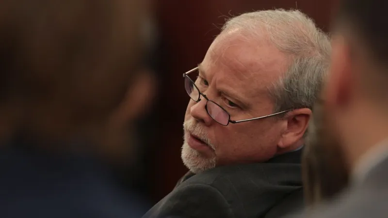 Prosecutors file to oppose Murdaugh laptop access in prison, third-party DNA testing