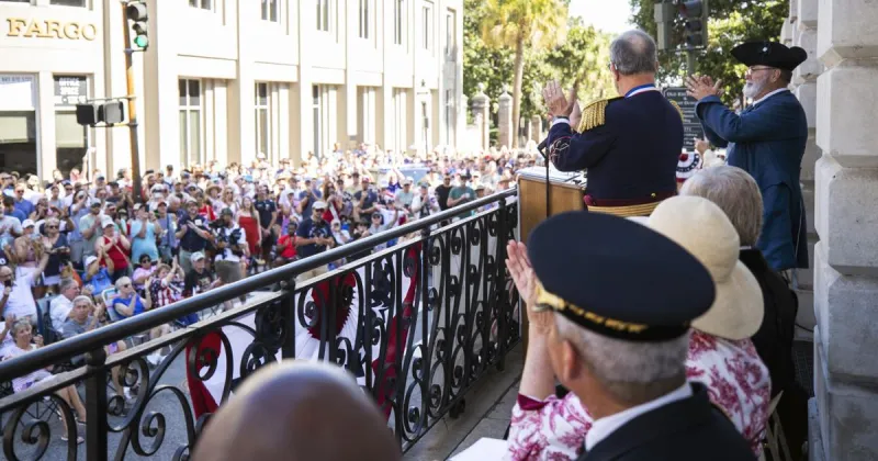 Huzzah! Thousands gather in Charleston for Declaration of Independence reading on 250th anniversary
