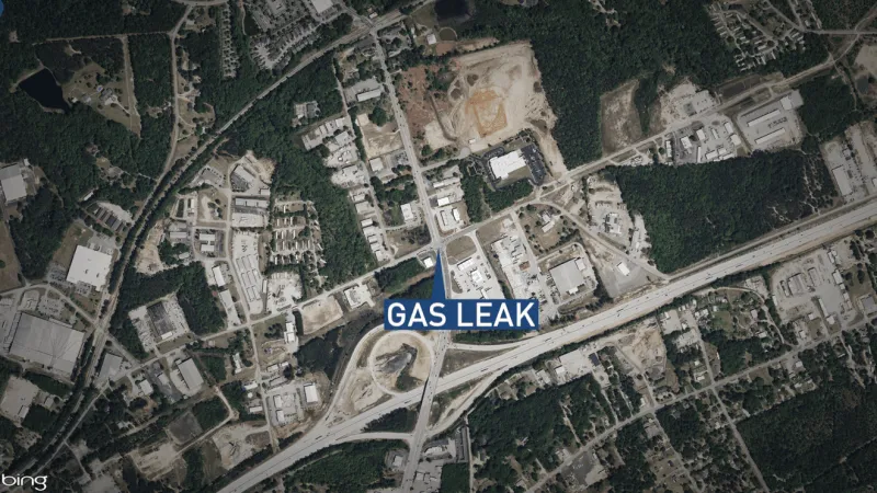 Gas leak on South Lake Drive prompts rerouted traffic in Lexington