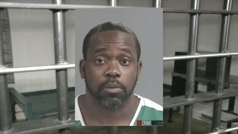 Rivers Avenue traffic stop leads to Charleston man's arrest on gun, drug charges