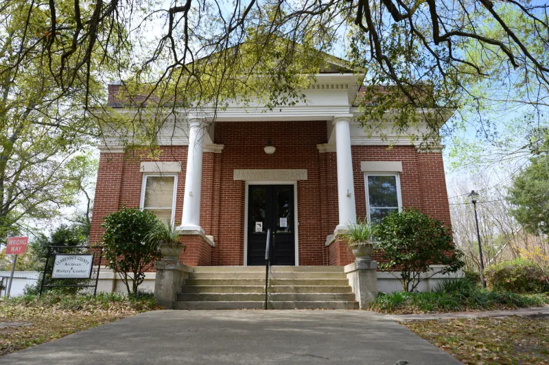 County provides new details on relocation of Clarendon archives