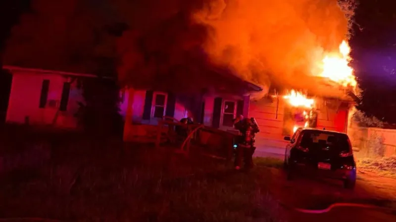 Unattended cooking sparks house fire