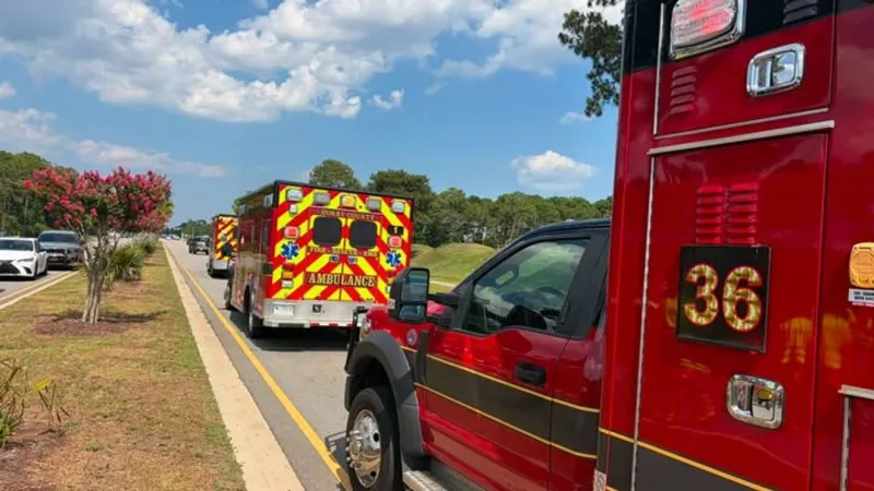 4 injured, including Horry Co. officer, in Carolina Forest crash