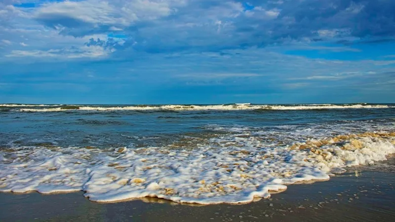 Strong longshore current expected to impact Georgetown, New Hanover beaches