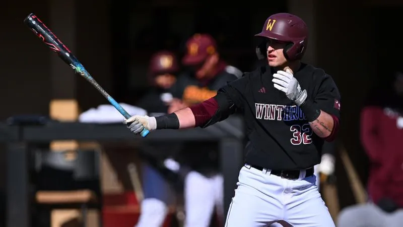 Josh Skowronski Signs Free Agent Deal with San Diego Padres