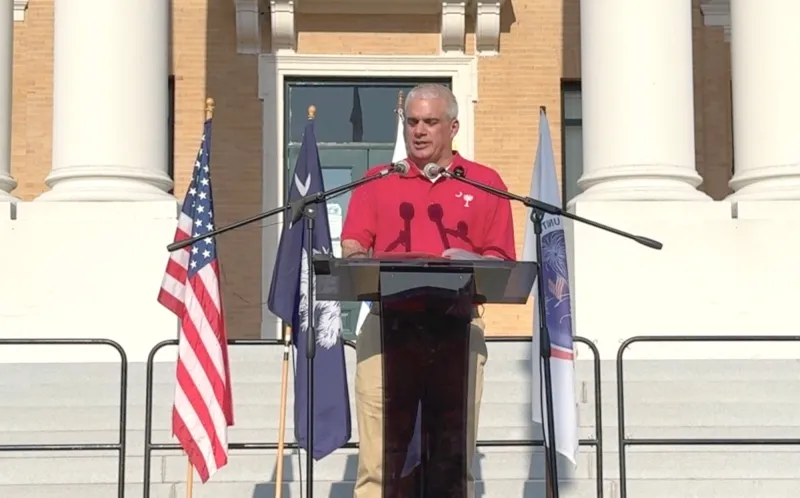 Col. Matthew Singleton Chapter holds reading of Declaration of Independence