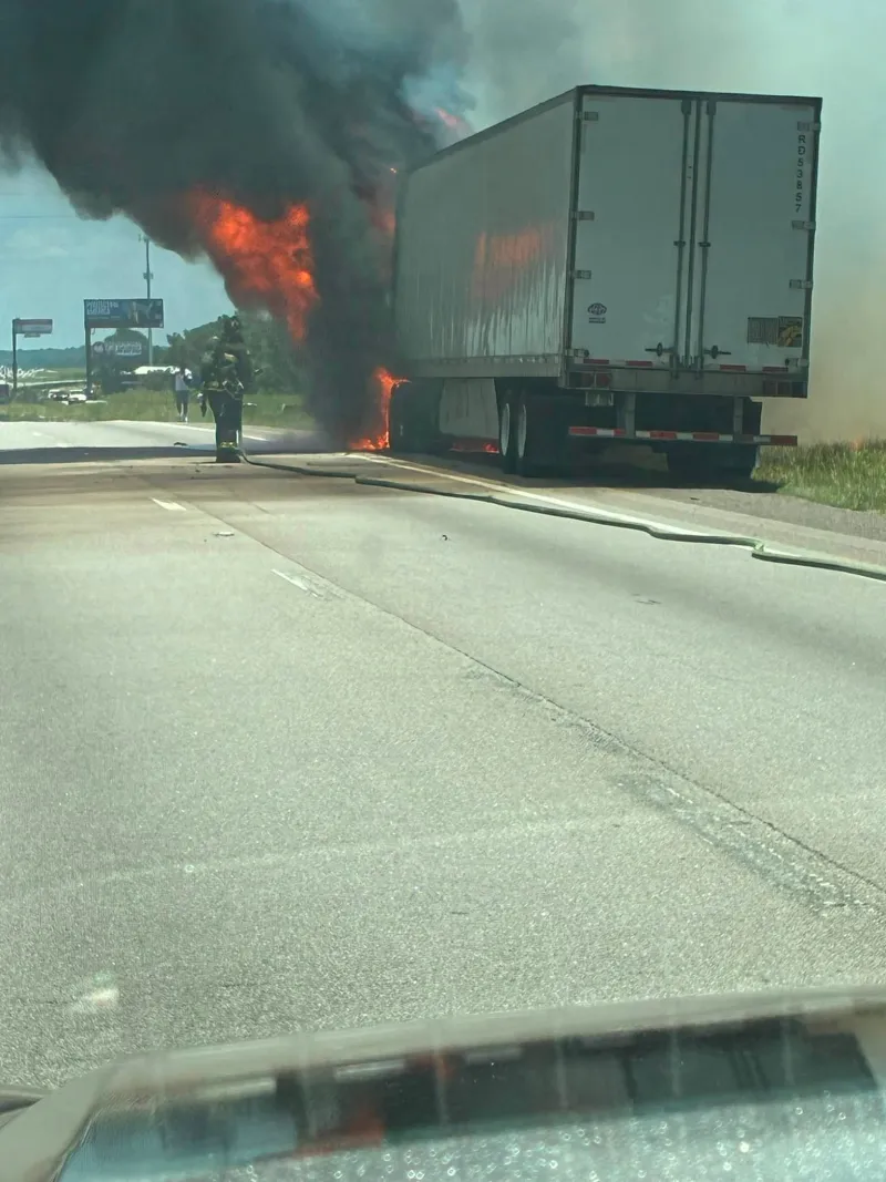 One eastbound lane open after vehicle fire on I-26