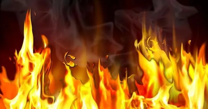 Commercial building burns in Pamplico -- motorists encouraged to avoid area