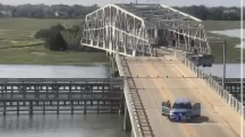Ben Sawyer Bridge reports malfunctions Thursday; roadway reopened to traffic