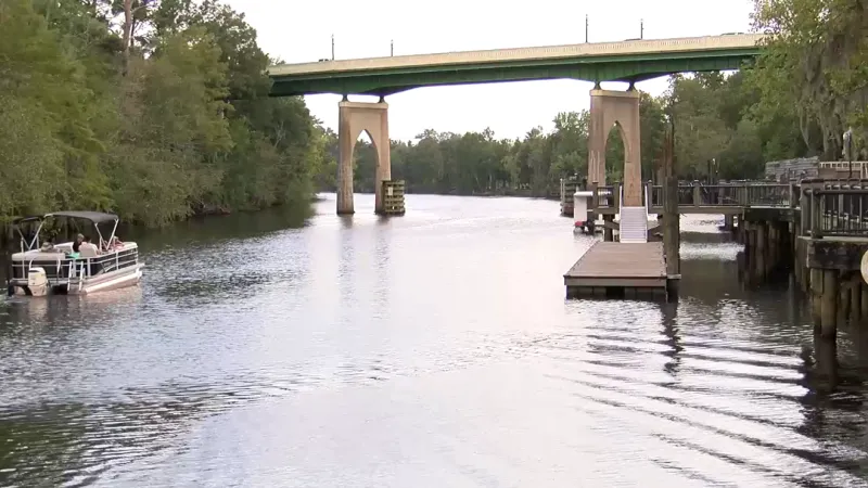 Conway approves builder for trail and ferry dock project along Waccamaw River