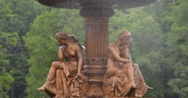 'Lady Fountain' once was downtown and source of controversy