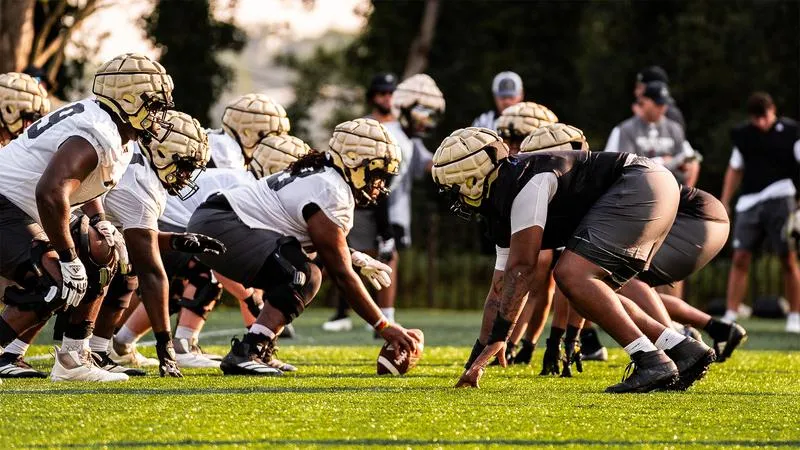 Football Begins 2026 Practice