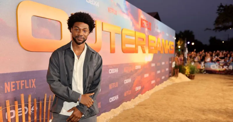 'Outer Banks' star who filmed in Charleston tapped to play Snoop Dogg in new biopic