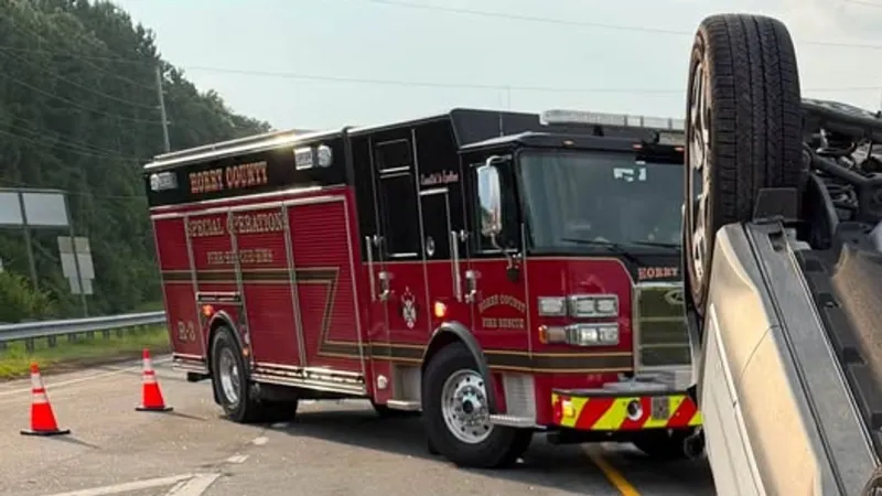 Crash blocks lanes at highways 319 and 22; 3 taken to hospital, officials say