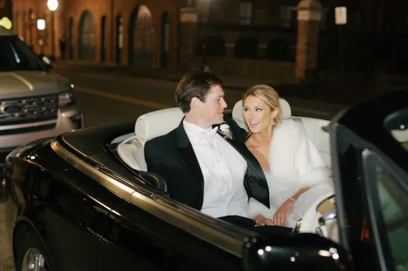 The Best Time to Get Married in Charleston & What to Know About the Weather