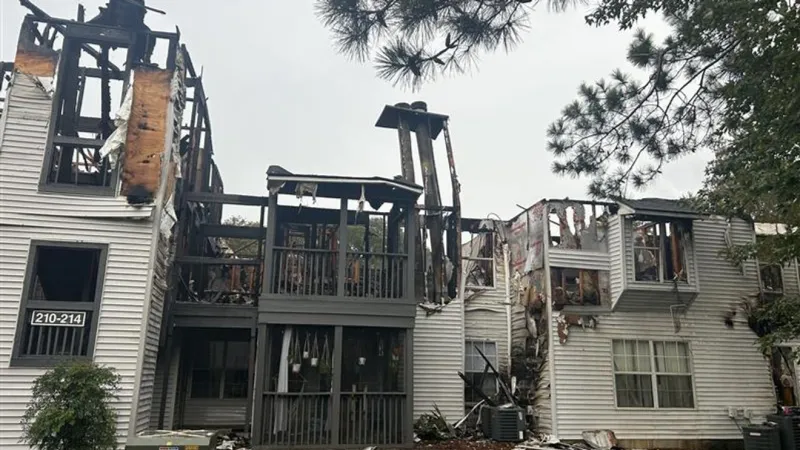One dead after Middleton Cove Apartments fire, Charleston Fire Department says