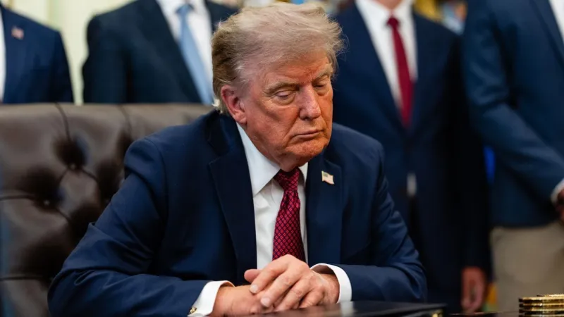 Trump signs executive order targeting 'birth tourism'