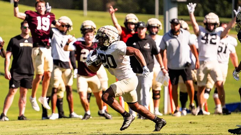 Football Continues Preparation For 2026 Season